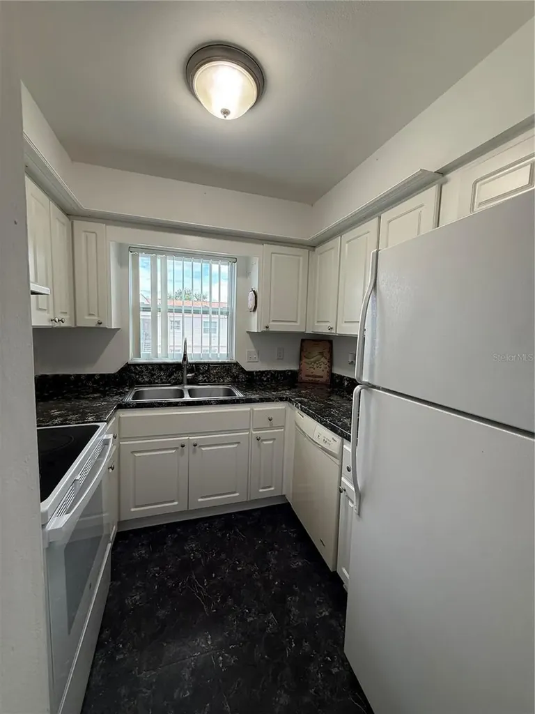 7210 N Manhattan Avenue Tampa FL 33614