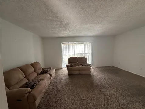 7210 N Manhattan Avenue Tampa FL 33614