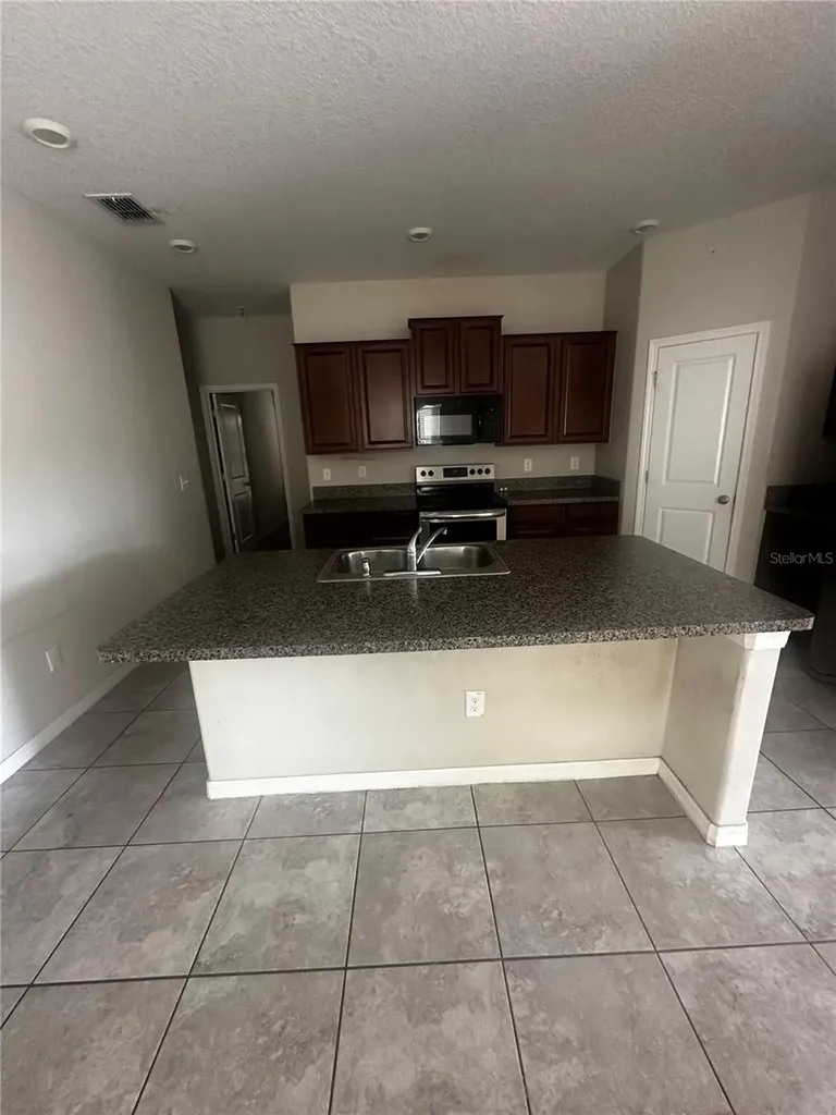 16513 Myrtle Sand Drive Wimauma FL 33598