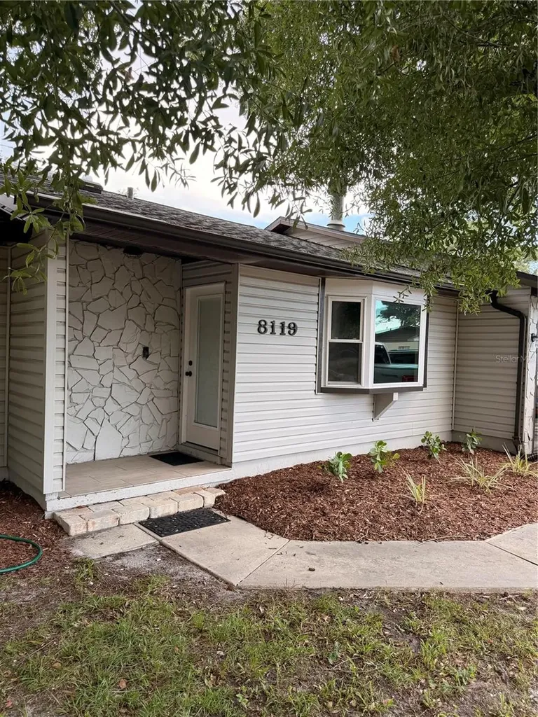 8119 Woodlawn Circle S Palmetto FL 34221