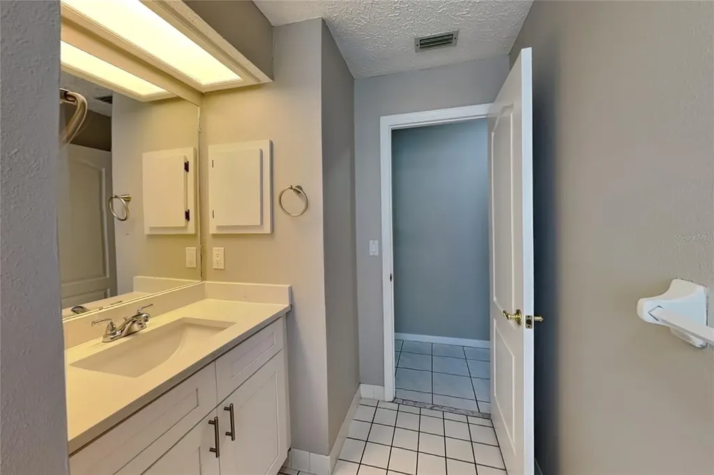 Spring Hill FL 34609