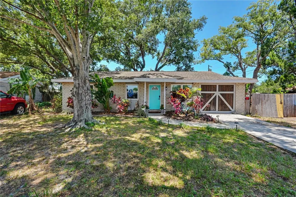 11208 Duncan Street Seminole FL 33772