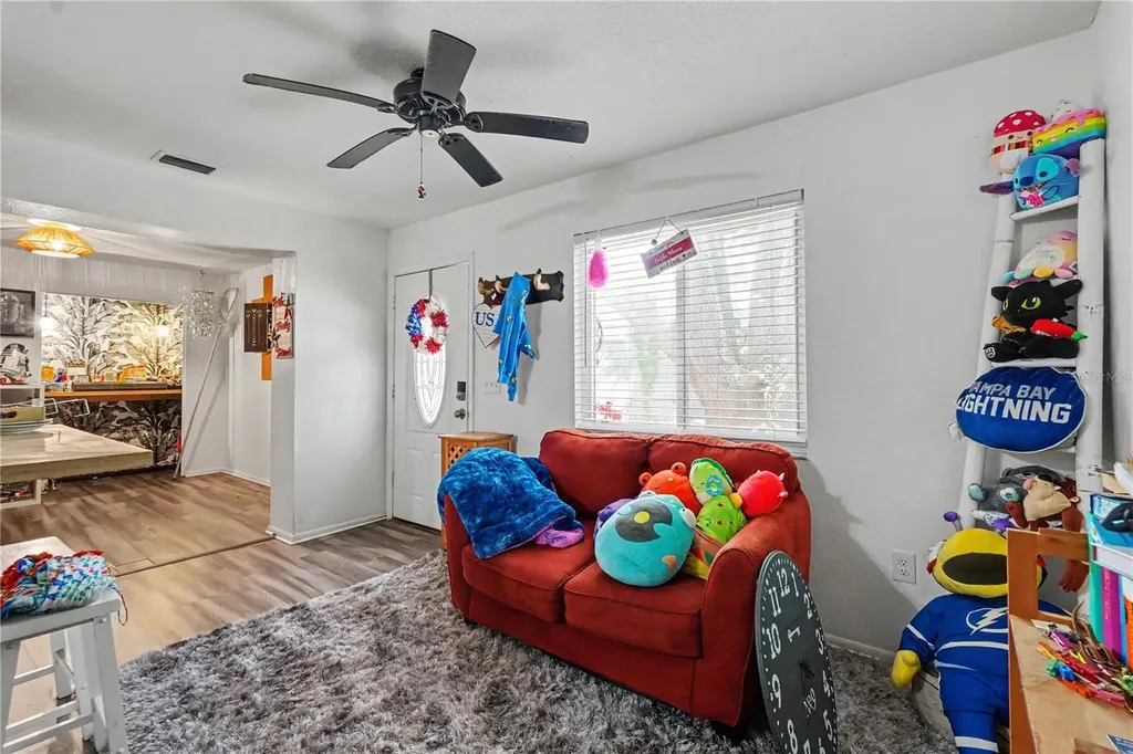 11208 Duncan Street Seminole FL 33772