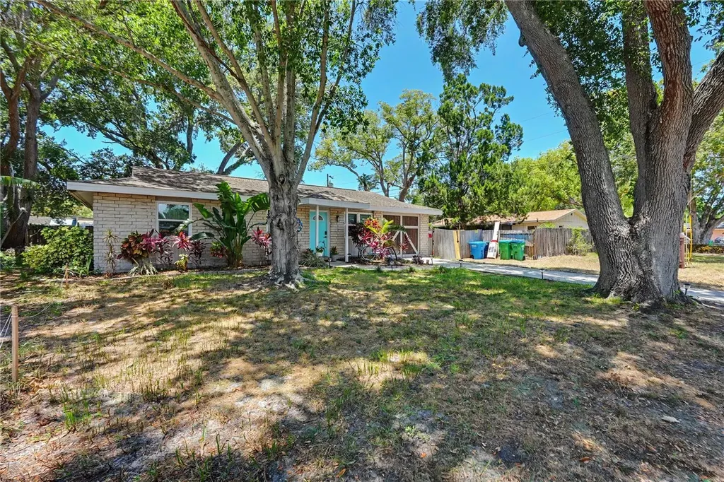 11208 Duncan Street Seminole FL 33772