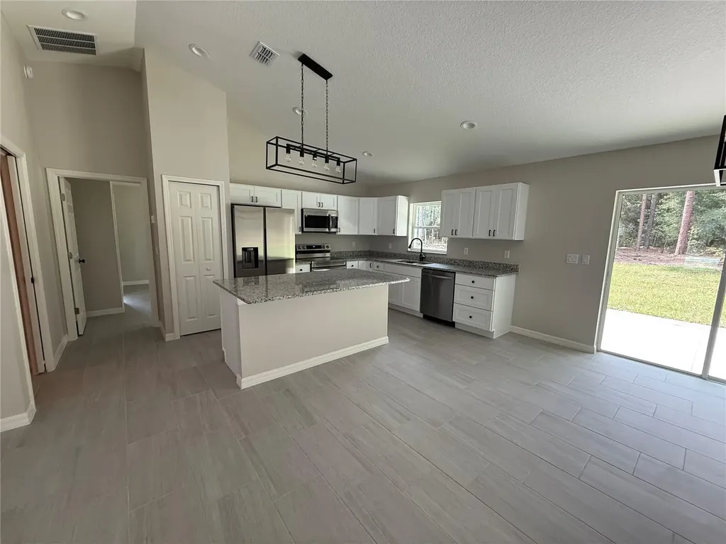 20387 SW 54th Street Dunnellon FL 34431
