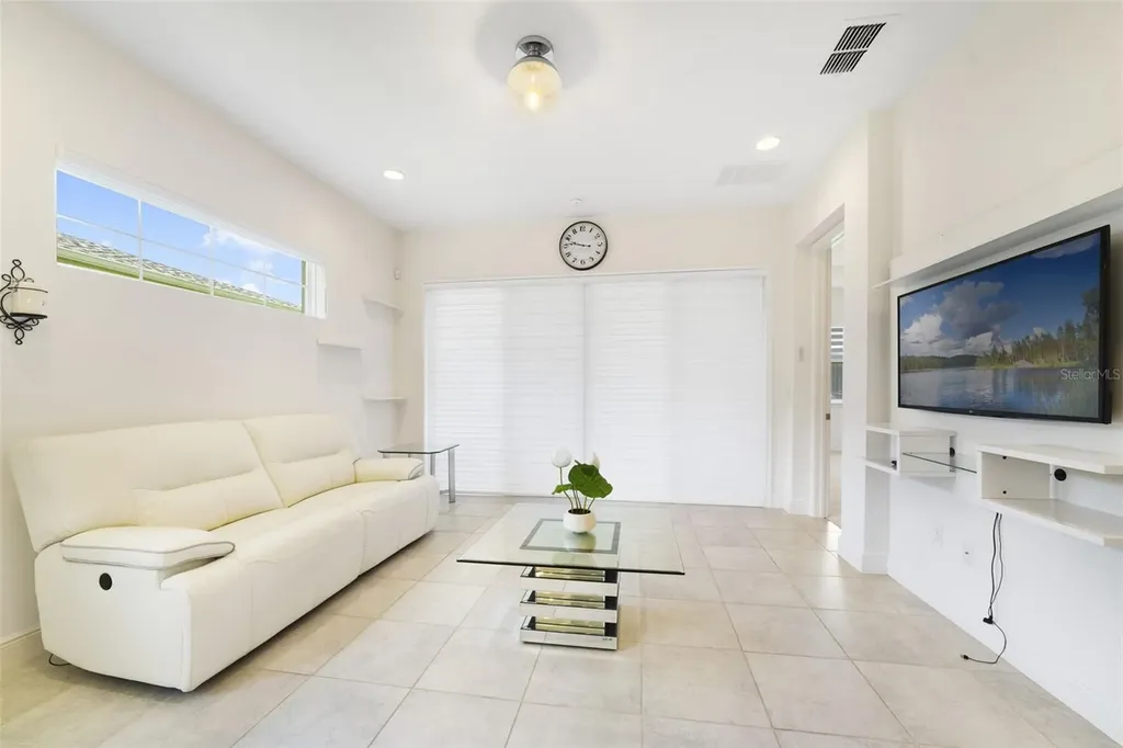 2516 Datura Loop St Cloud FL 34772