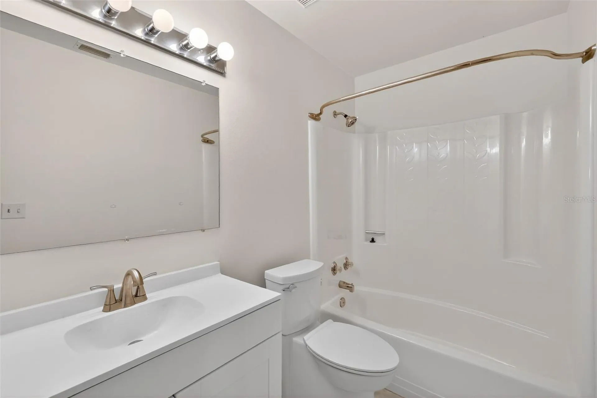 12520 Orangewood Court Tavares FL 32778