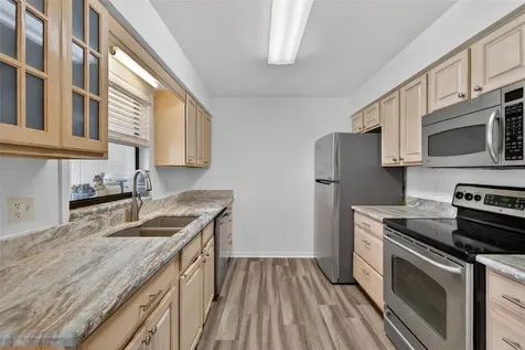 12520 Orangewood Court Tavares FL 32778