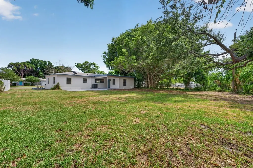 763 65th Avenue S St Petersburg FL 33705