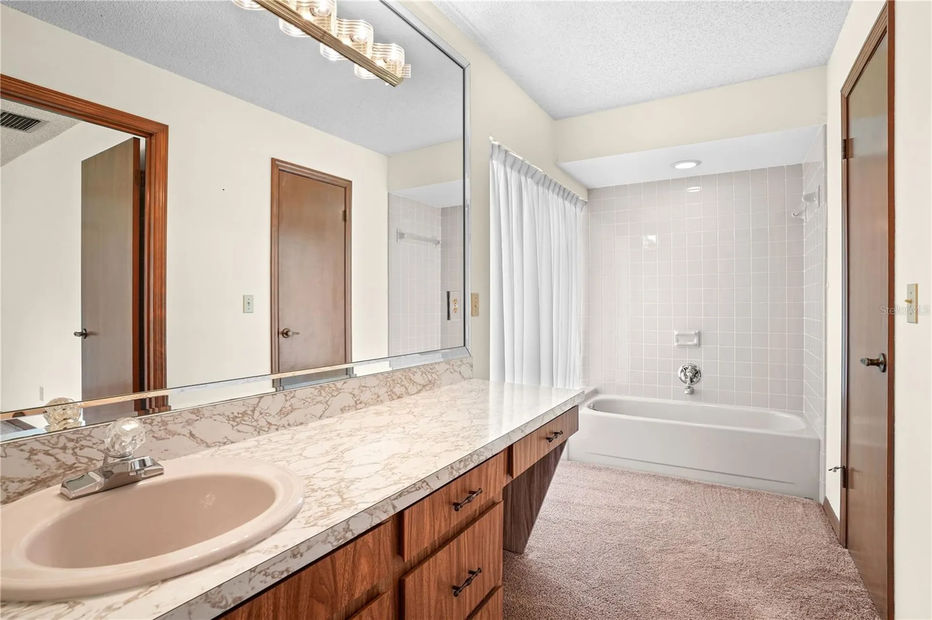 606 Alhambra Avenue Altamonte Springs FL 32714