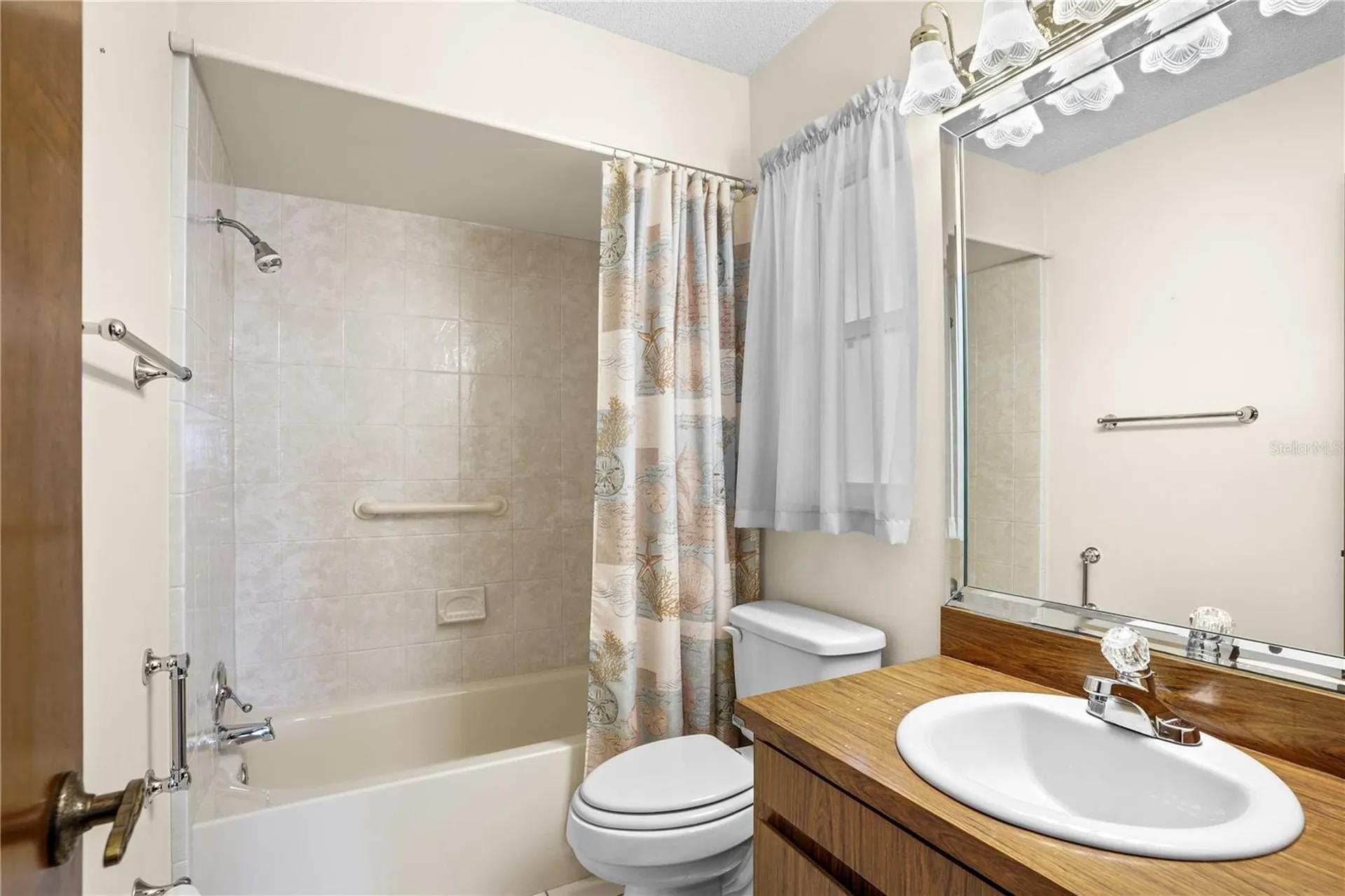 606 Alhambra Avenue Altamonte Springs FL 32714