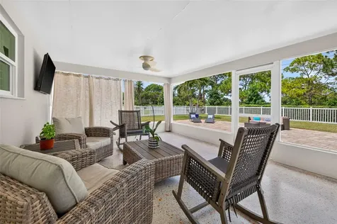 616 Pineland Avenue Belleair FL 33756
