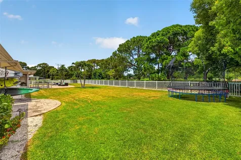 616 Pineland Avenue Belleair FL 33756