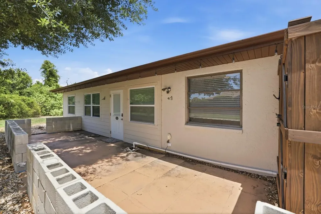 9331 San Bernandino Avenue Englewood FL 34224