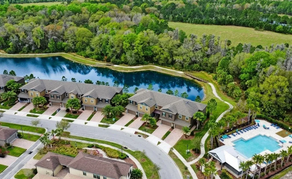 28425 Pleasant Bay Loop Wesley Chapel FL 33543