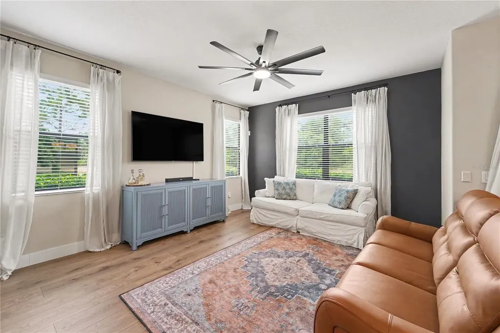 28425 Pleasant Bay Loop Wesley Chapel FL 33543