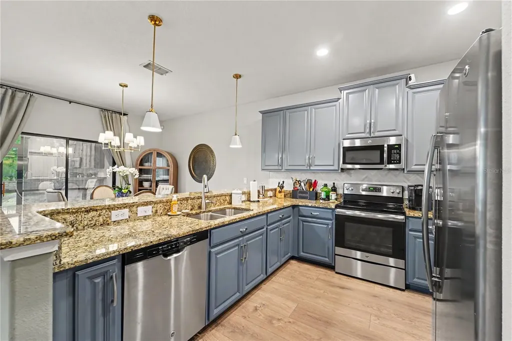 28425 Pleasant Bay Loop Wesley Chapel FL 33543