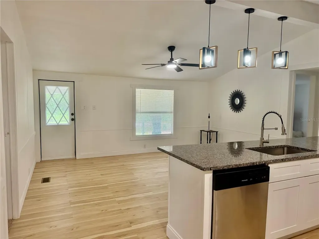 31638 Lake Drive Eustis FL 32736