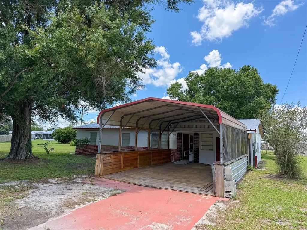 308 Central Avenue Frostproof FL 33843
