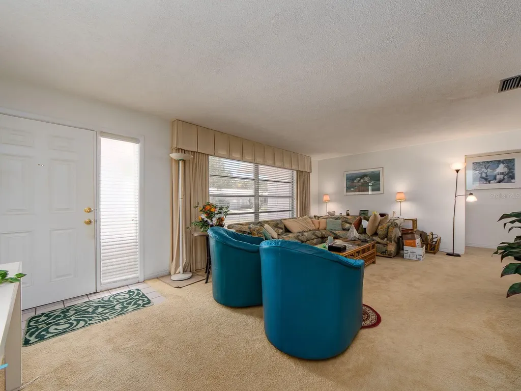 14245 93rd Avenue Seminole FL 33776