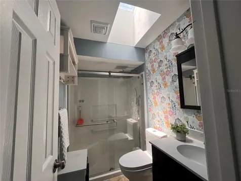 2511 Milton Avenue New Smyrna Beach FL 32168