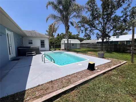 2511 Milton Avenue New Smyrna Beach FL 32168