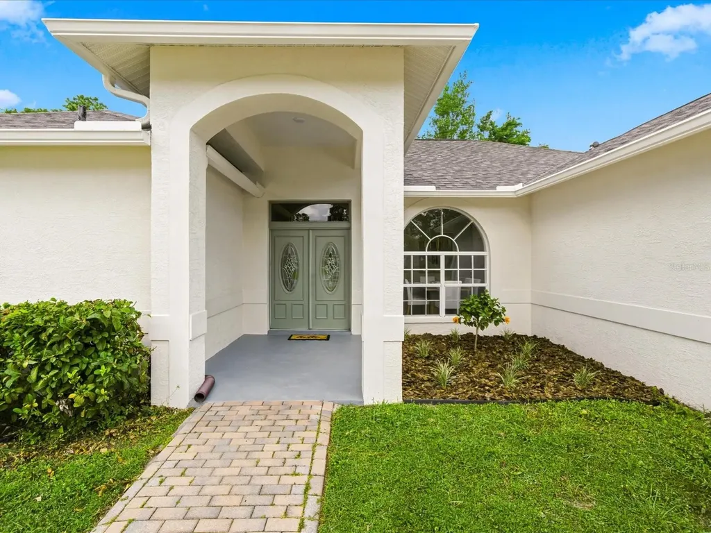 4617 Debbie Lane Lutz FL 33559