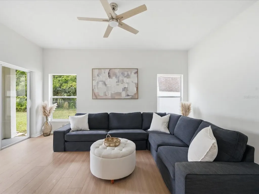 4617 Debbie Lane Lutz FL 33559