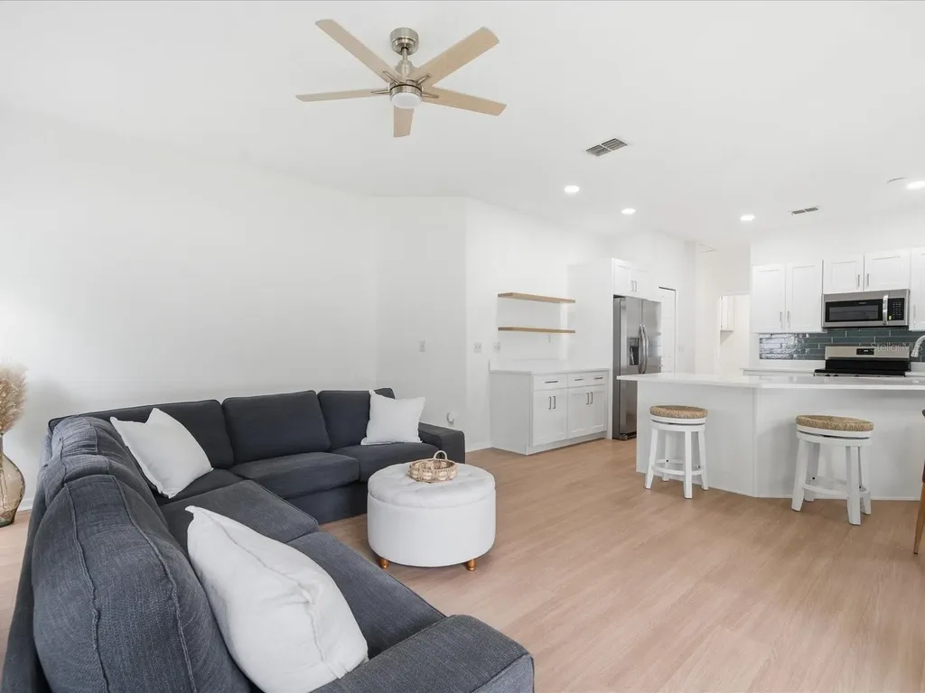 4617 Debbie Lane Lutz FL 33559