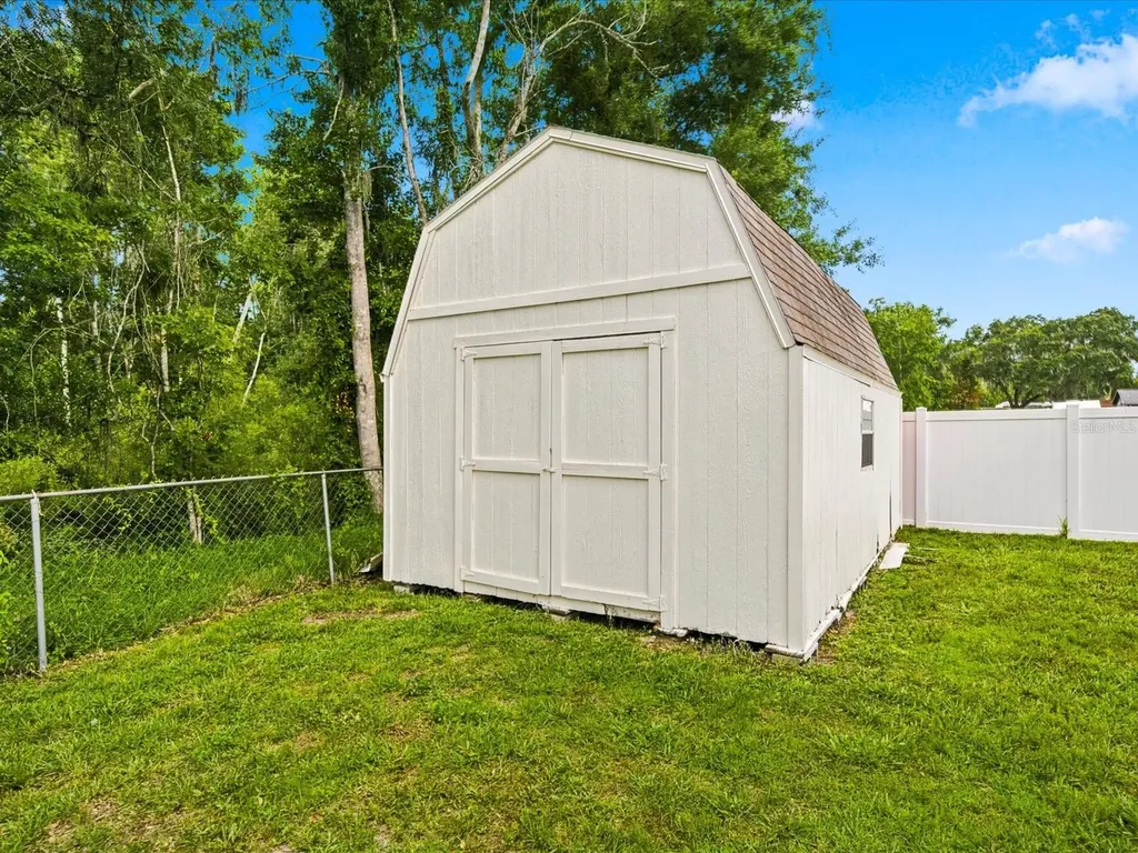 4617 Debbie Lane Lutz FL 33559