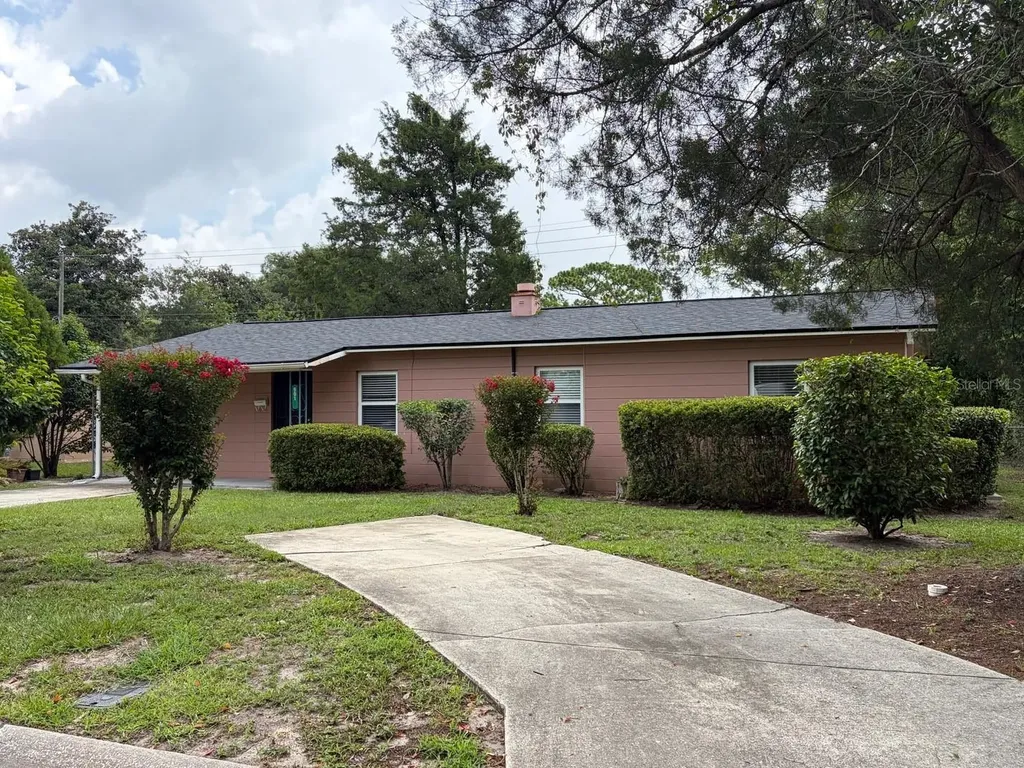 901 NE 23rd Street Gainesville FL 32641