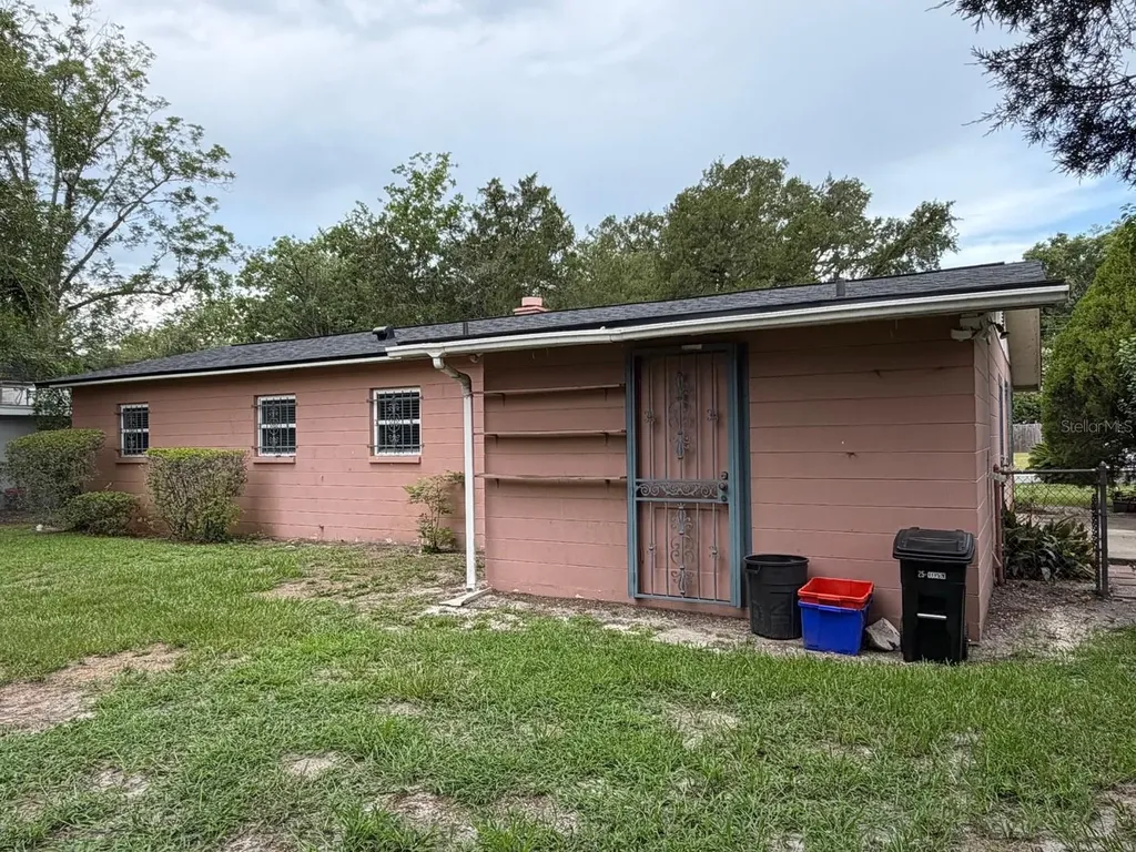 901 NE 23rd Street Gainesville FL 32641