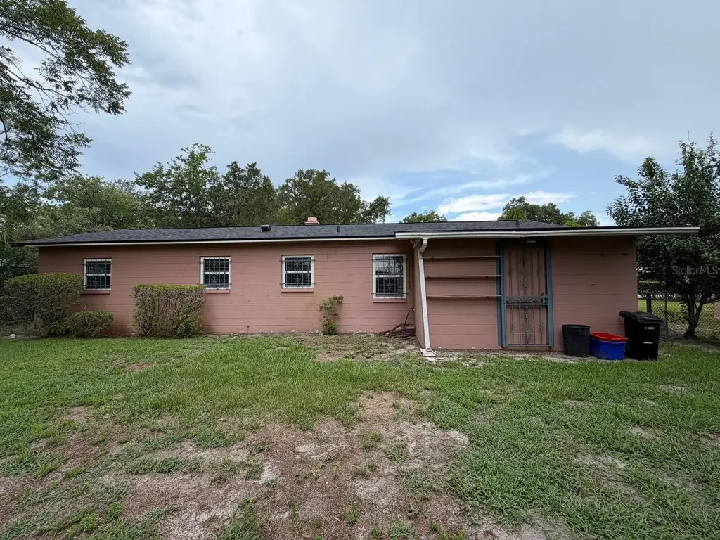 901 NE 23rd Street Gainesville FL 32641