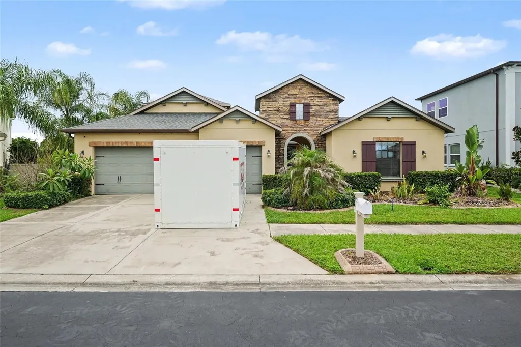 31957 Mardelle Place Wesley Chapel FL 33543