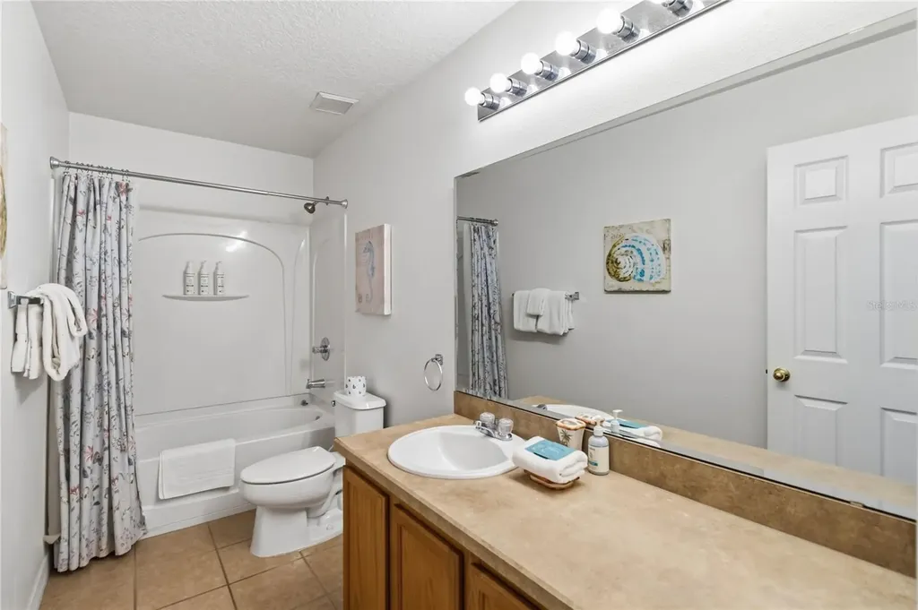 103 Bay Leaf Lane Davenport FL 33896