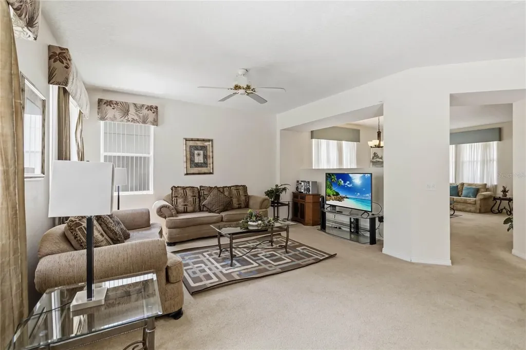 103 Bay Leaf Lane Davenport FL 33896