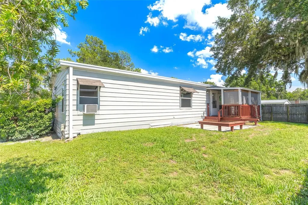 2510 Island Oaks E Lakeland FL 33805