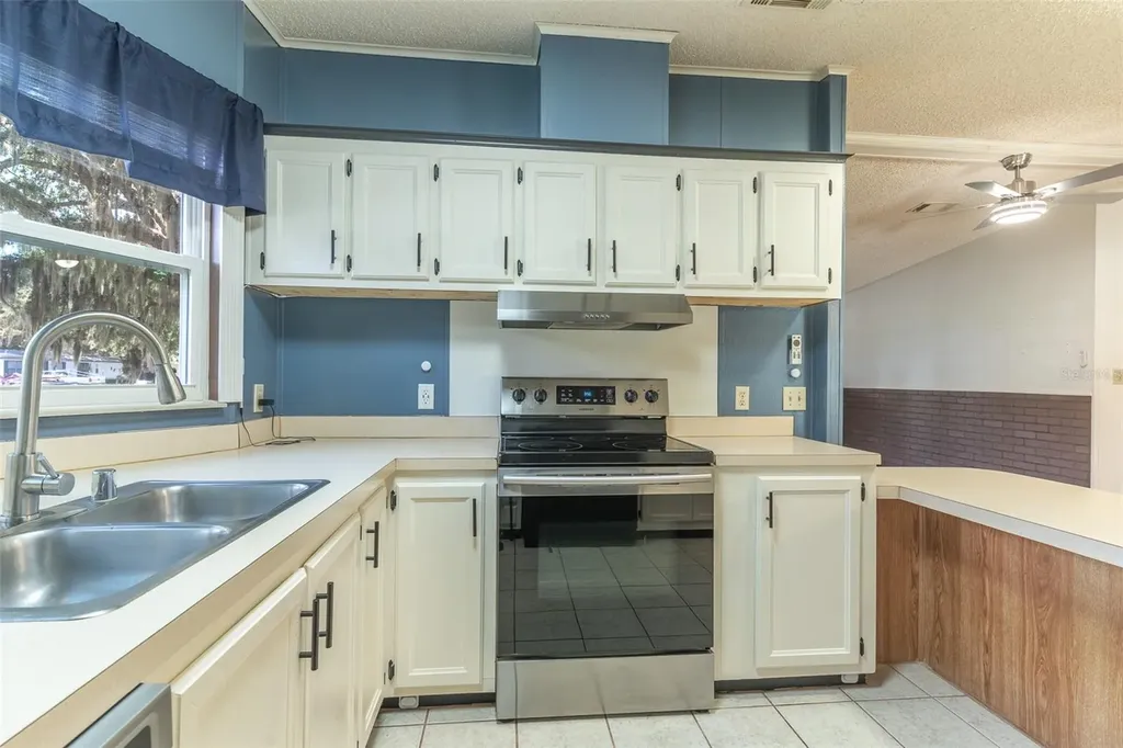2510 Island Oaks E Lakeland FL 33805