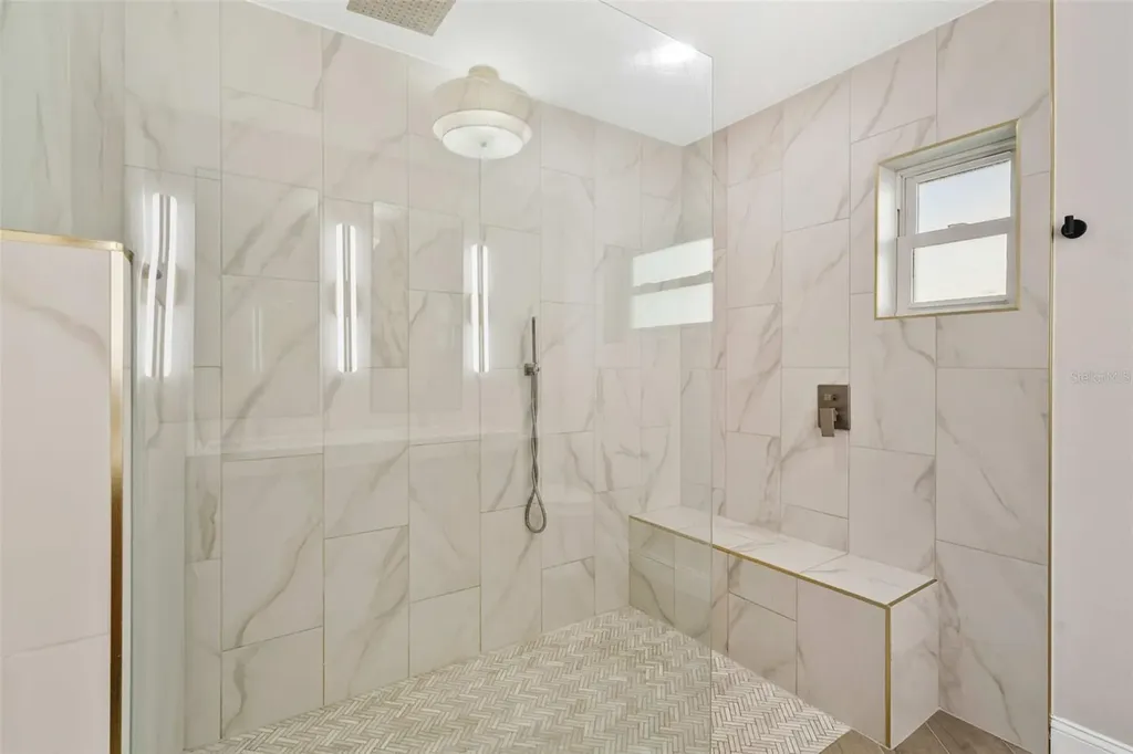 10016 Bridlewood Avenue Orlando FL 32825