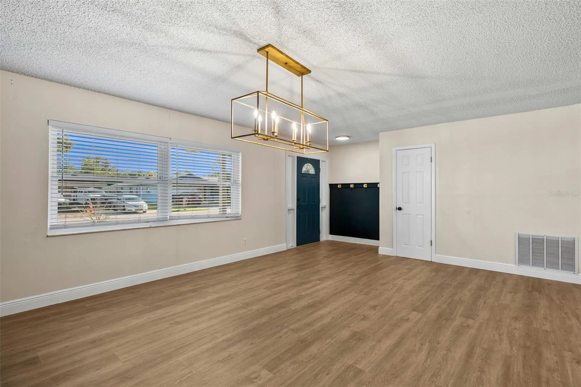 10016 Bridlewood Avenue Orlando FL 32825