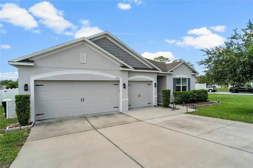 15266 Aquarius Way Mascotte FL 34753