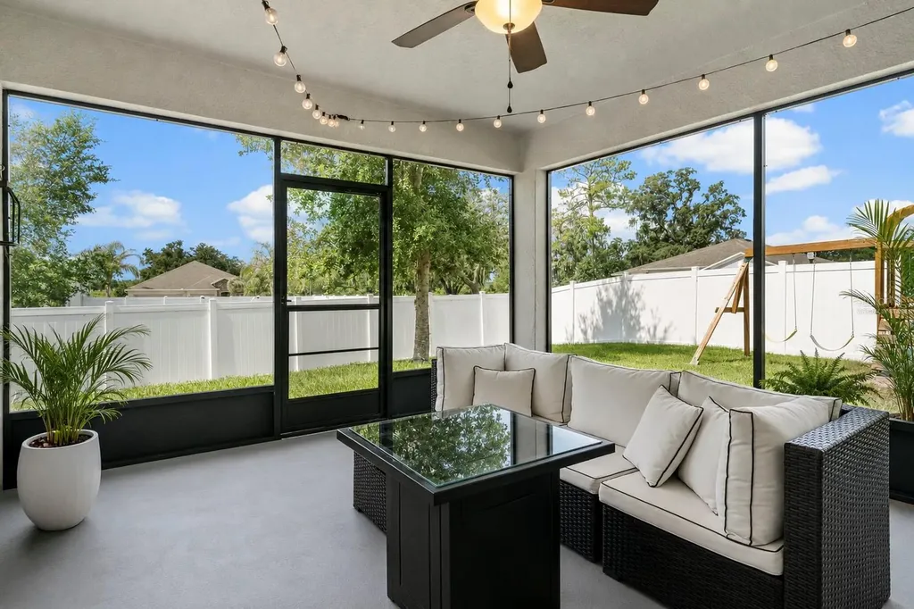 15266 Aquarius Way Mascotte FL 34753