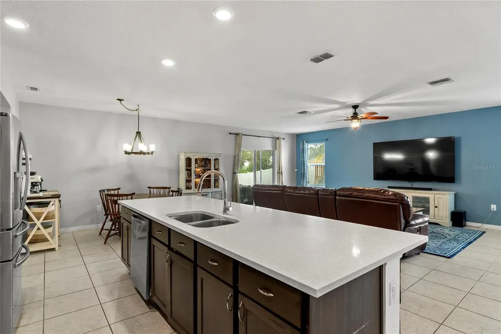 15266 Aquarius Way Mascotte FL 34753