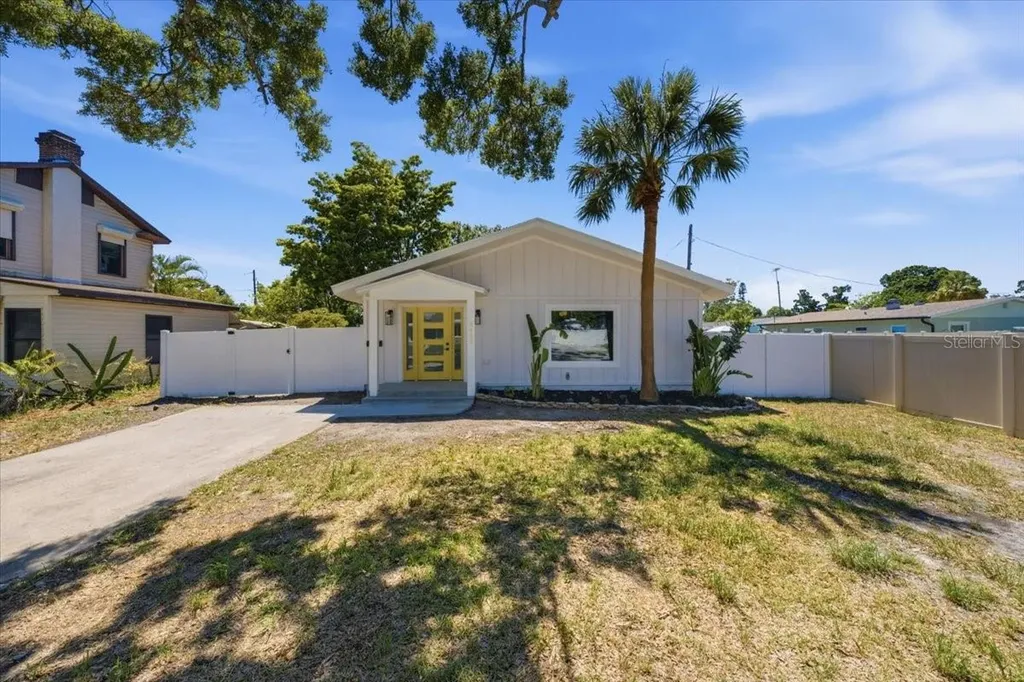 8452 6th Street N St Petersburg FL 33702