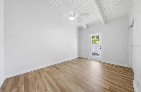 8452 6th Street N St Petersburg FL 33702