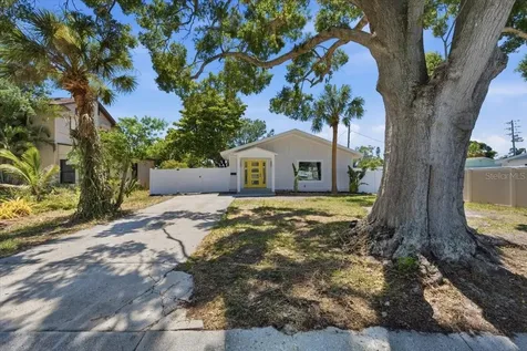 8452 6th Street N St Petersburg FL 33702