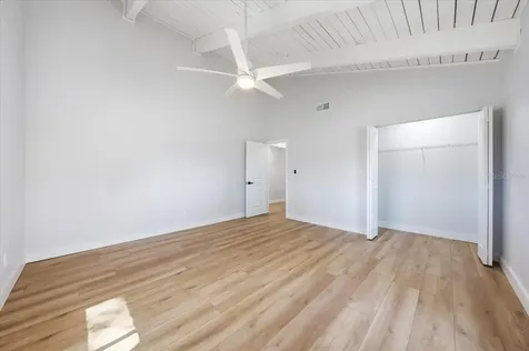 8452 6th Street N St Petersburg FL 33702