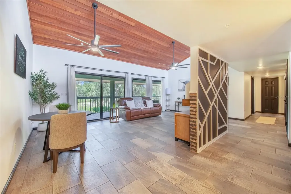 816 Pinewood Court Haines City FL 33844