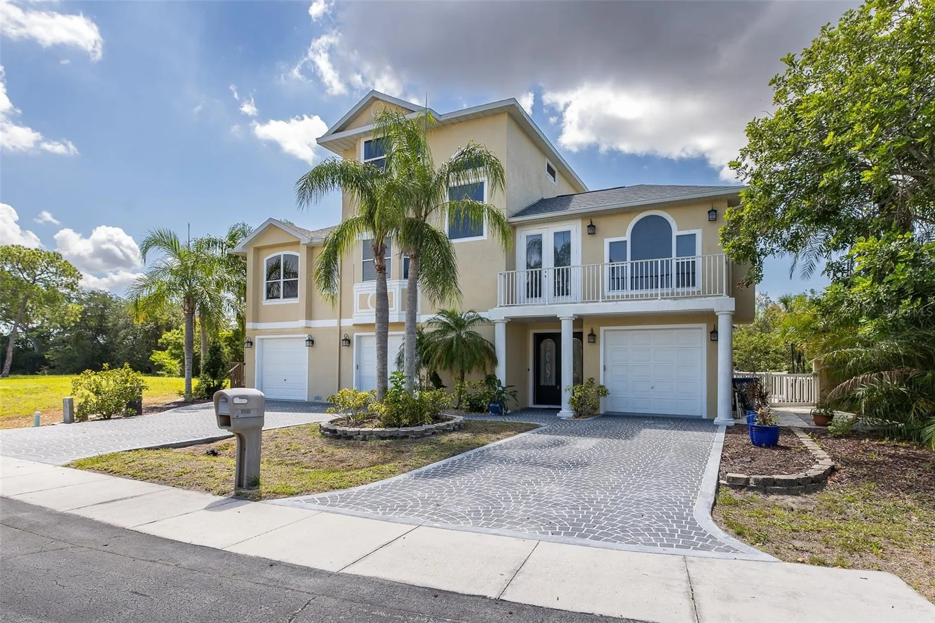 3020 Sheppards Crook Court Holiday FL 34691