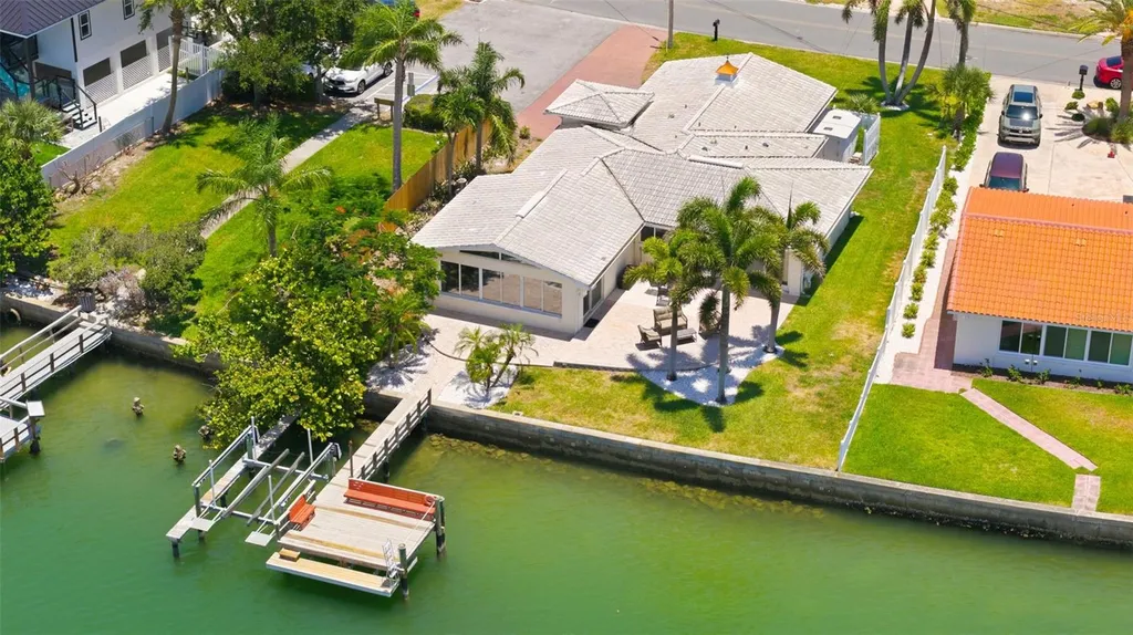 3666 Belle Vista Drive E St Petersburg FL 33706